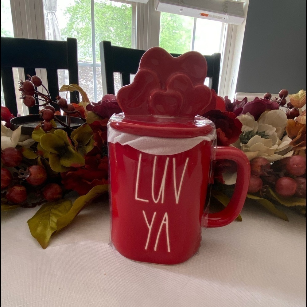 NWT Love Ya Figural Mug with Lid